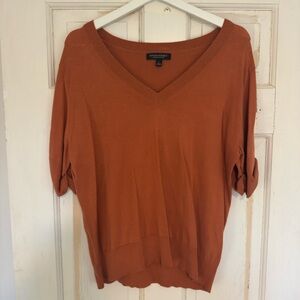 Banana Republic Rust V-Neck Short Sleeve Top